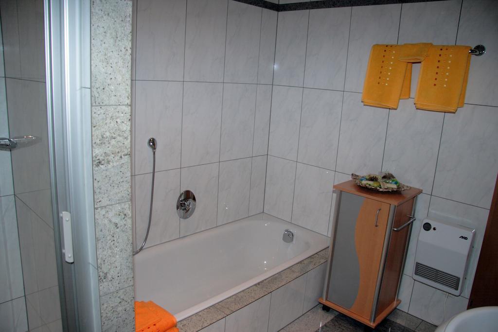 ミッタージルAm Waldrandアパートメント 部屋 写真